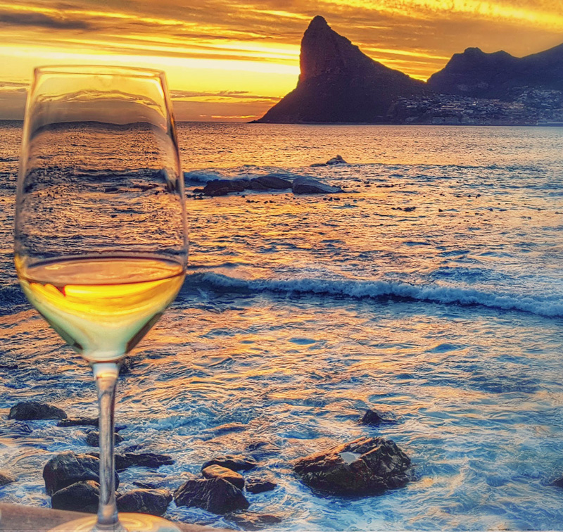 Κρασί και Ηλιοβασίλεμα